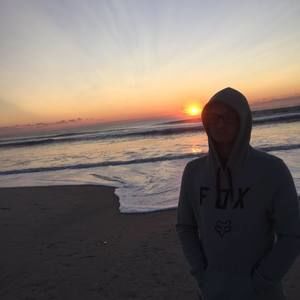 Meet your Posher, Dominic